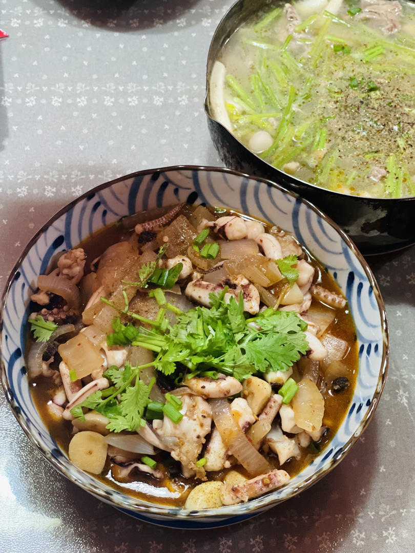 超下饭的孜然鱿鱼须，香辣爽嫩，比烧烤还好吃