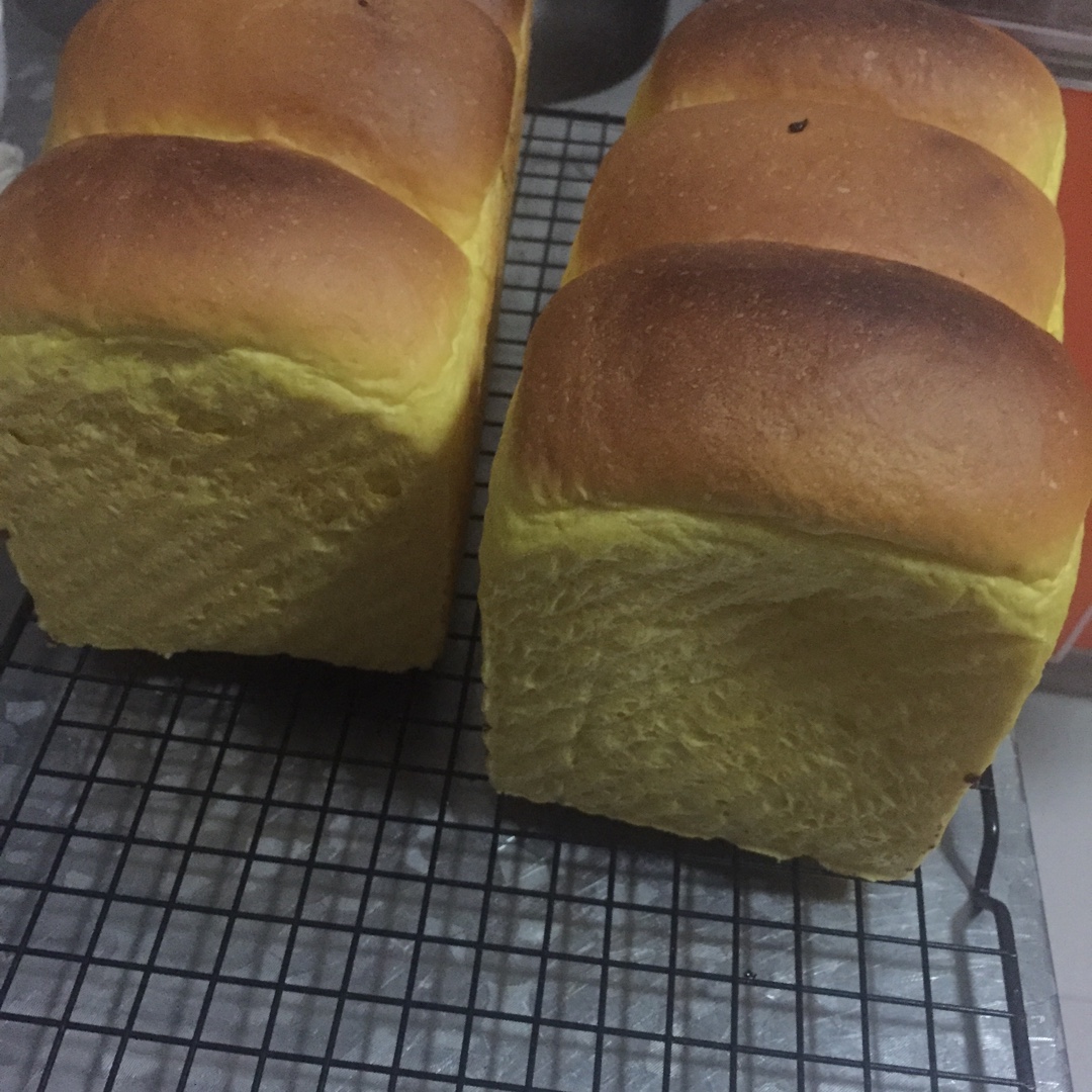 南瓜吐司（南瓜小餐包)
