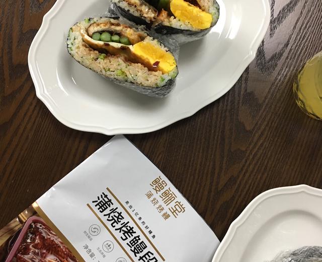 超快手西兰花鳗鱼饭团的做法