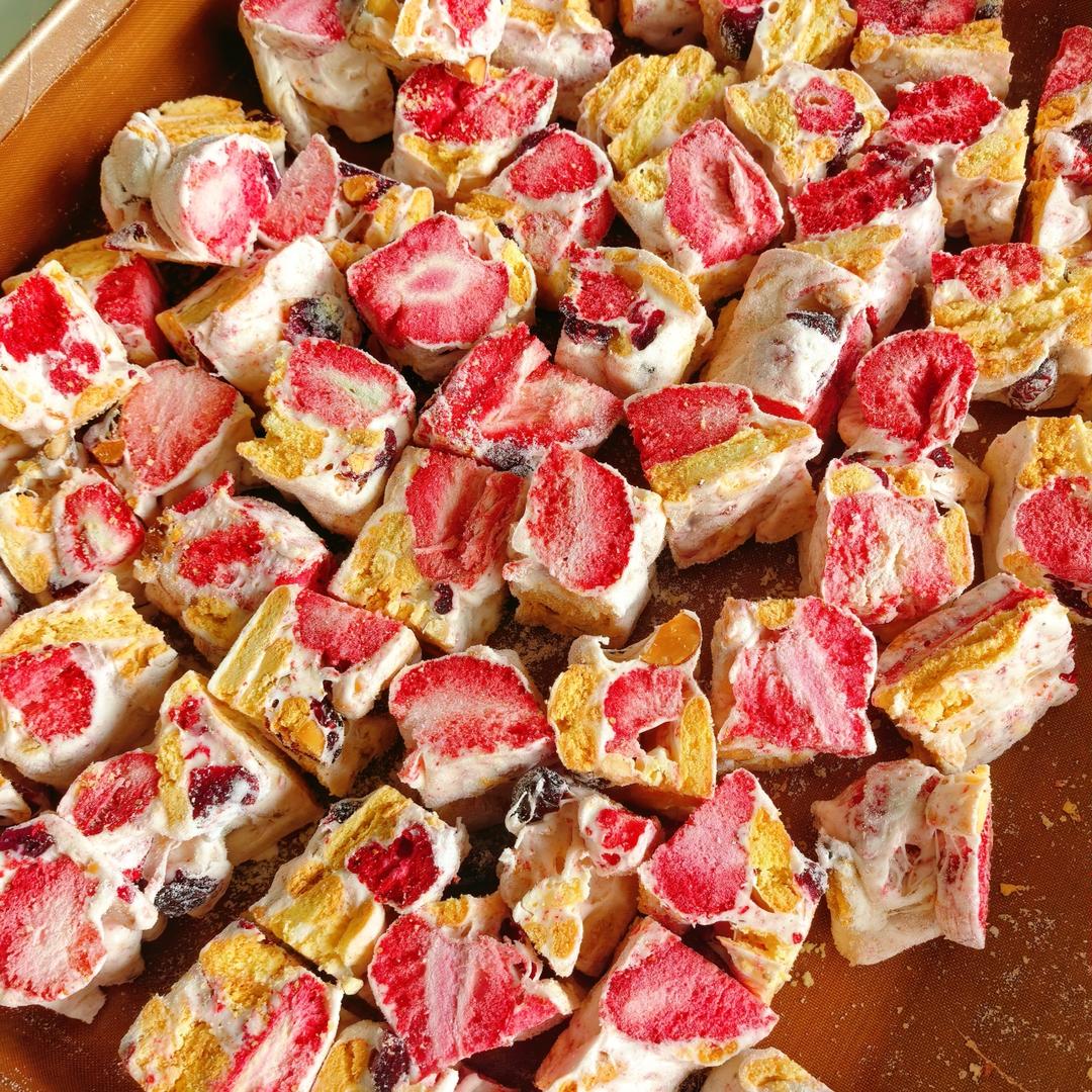 冻干草莓🍓雪花酥