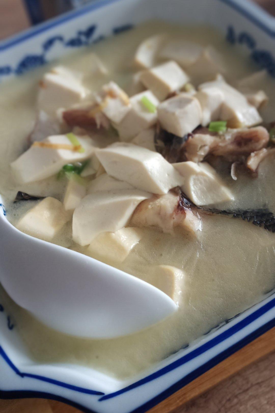 黑鱼豆腐汤