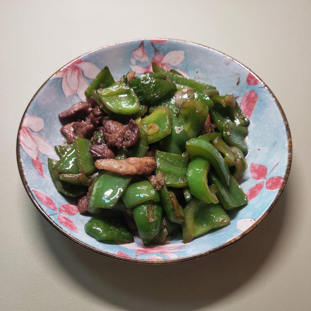 彩椒炒肉