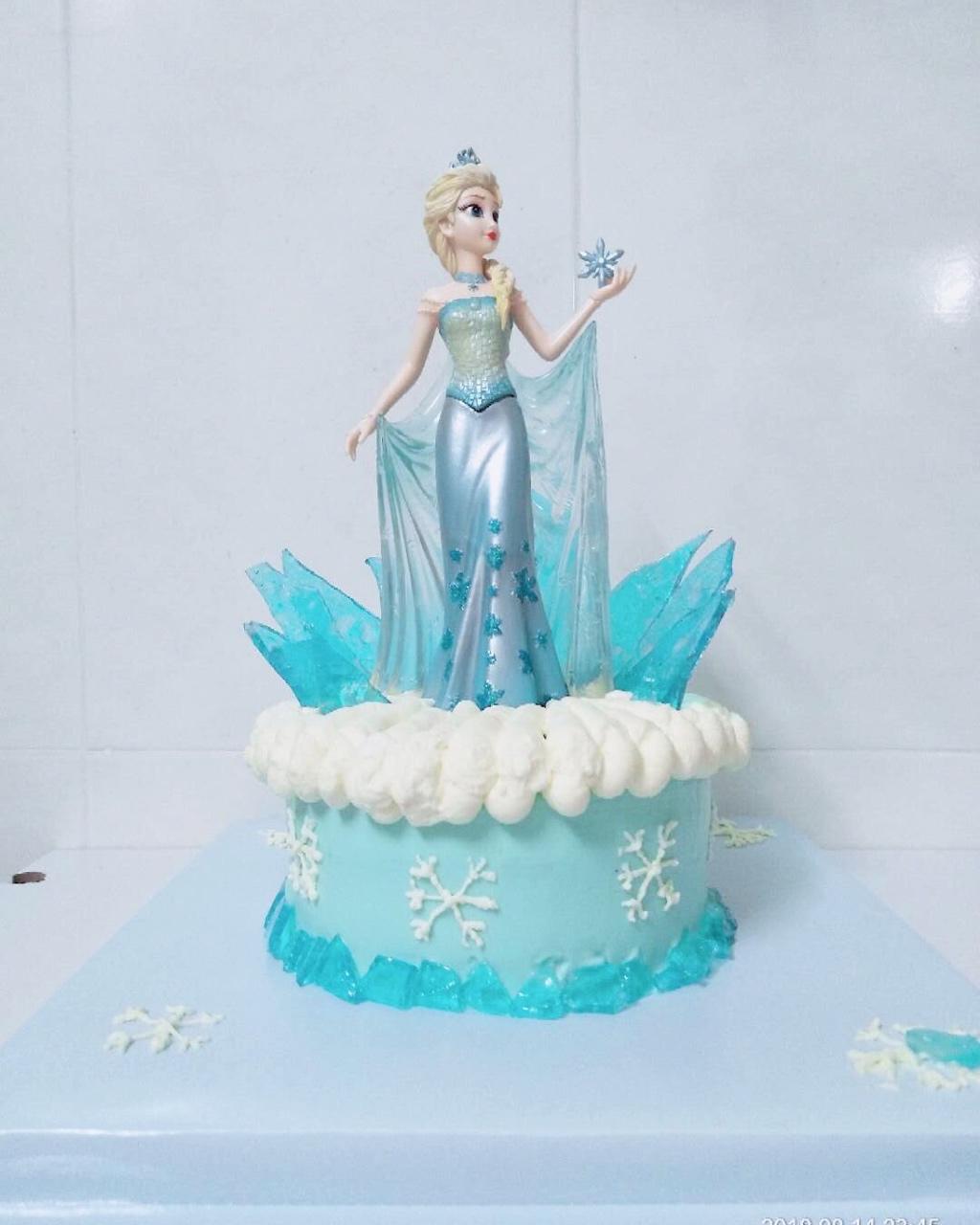冰雪奇缘主题双层蛋糕--Frozen艾莎