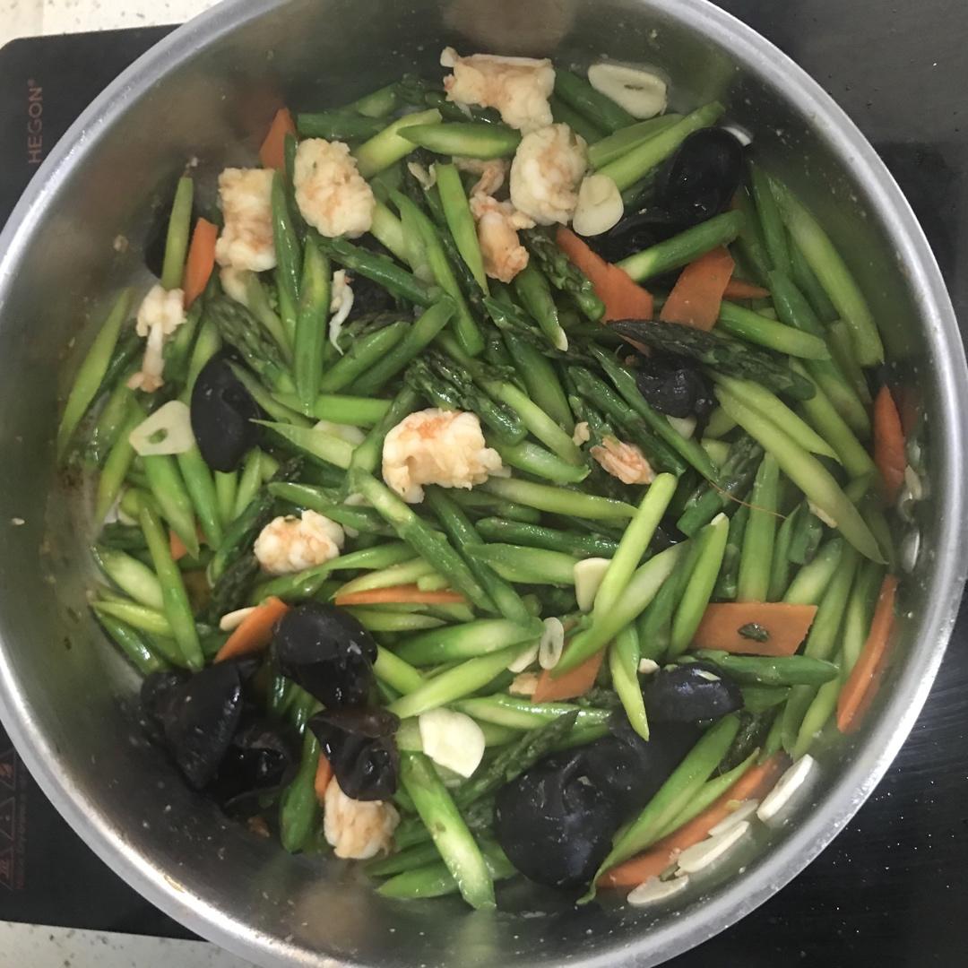 清炒芦笋虾仁