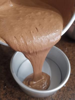 【黑巧克力版】6寸巧克力戚风蛋糕 不回缩 不塌腰的做法 步骤13