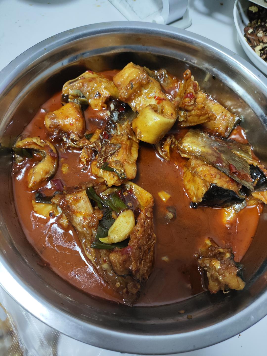 适合孩子吃的下饭菜：酱汁焖鱼