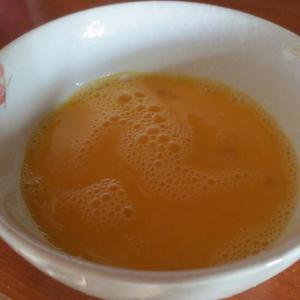 食堂菜—胡萝卜火腿炒蛋的做法 步骤4