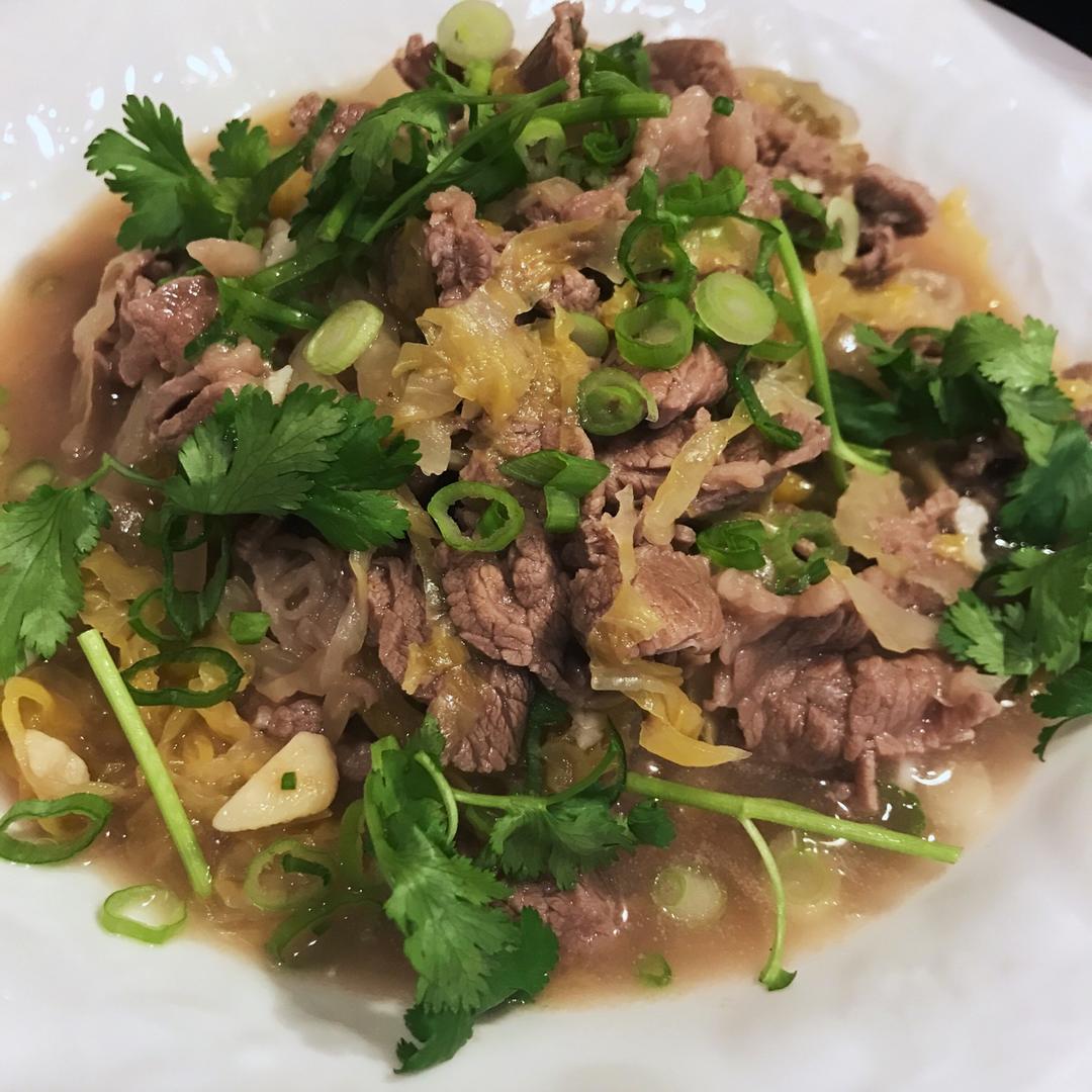 酸菜肥牛