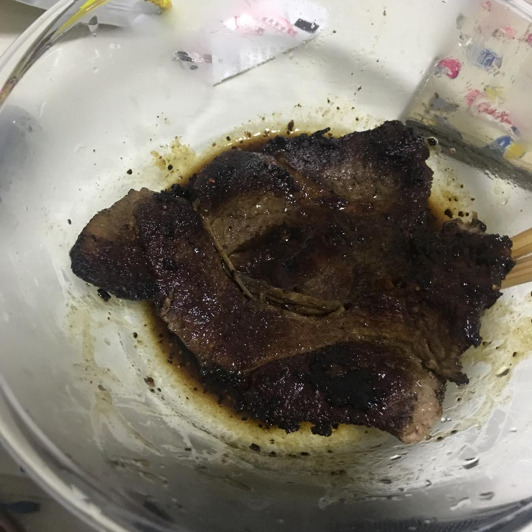 不会出错的牛排！附酱汁做法～