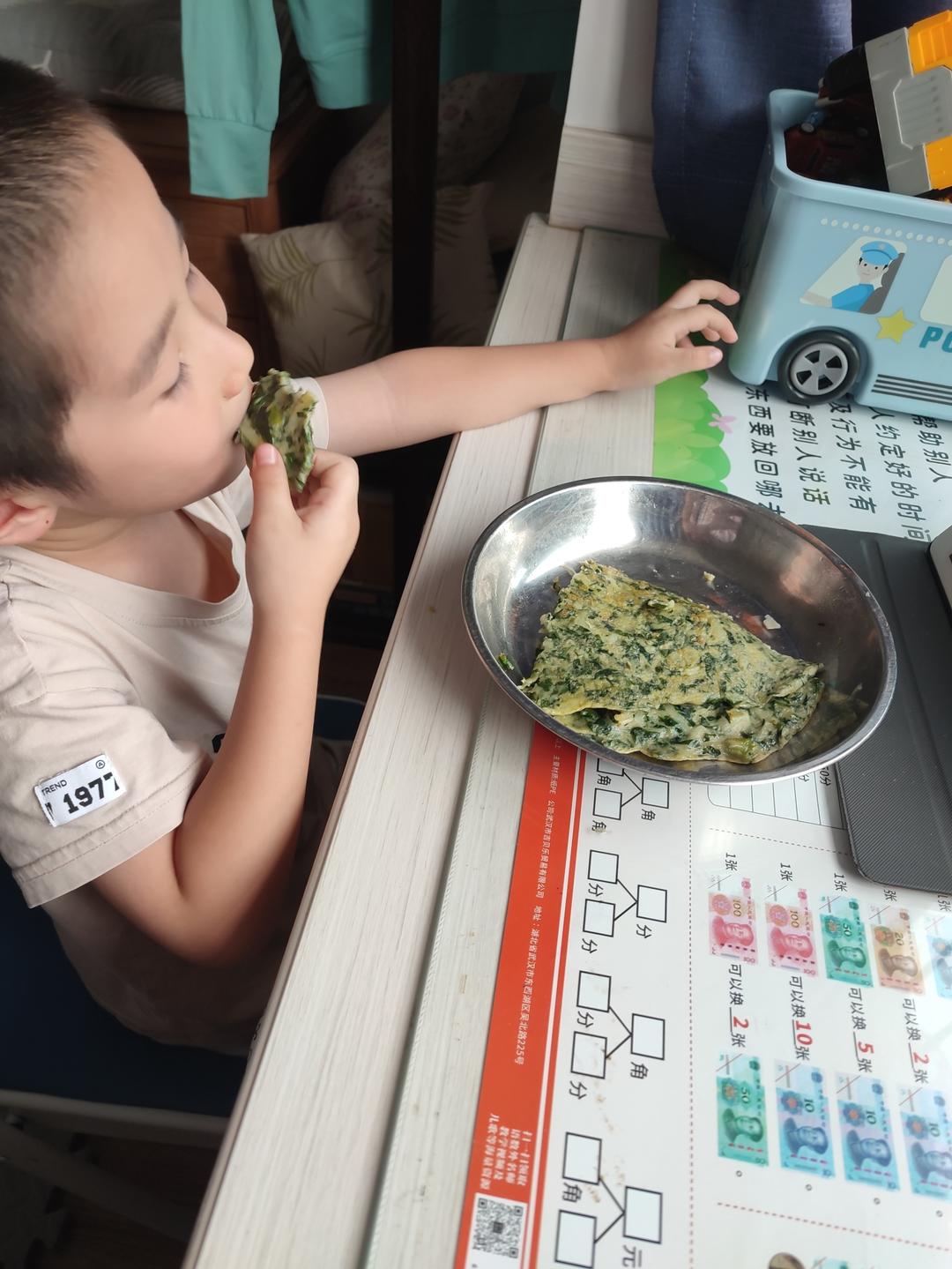 软糯菠菜鸡蛋饼——特别适合不爱吃菜的孩子