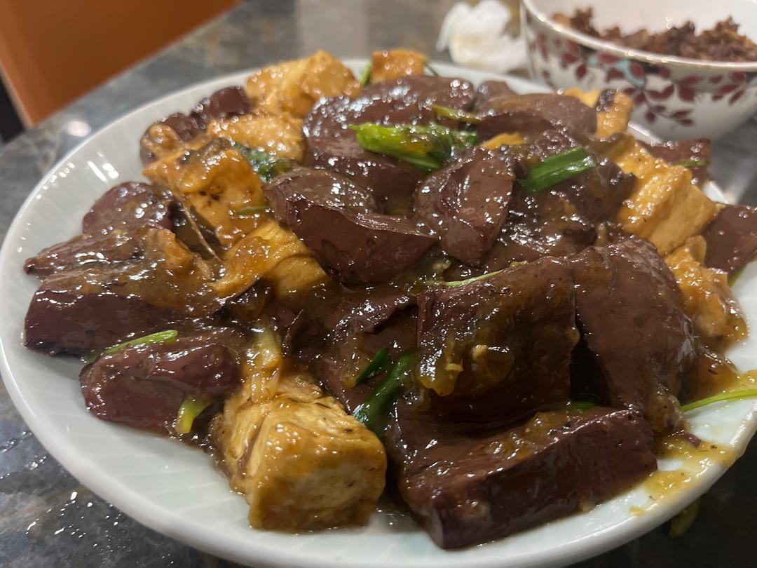 猪血烧豆腐