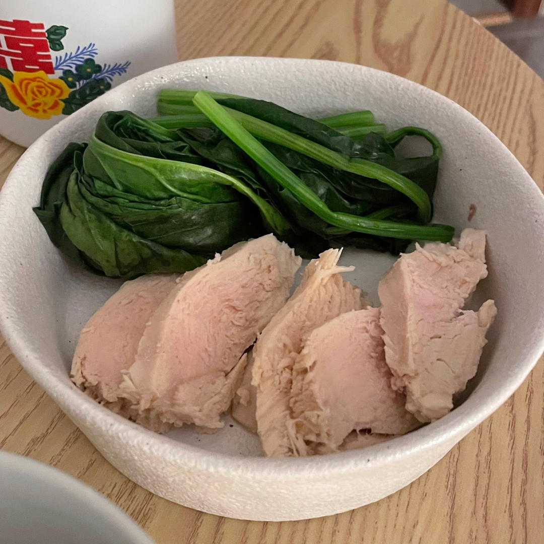 水煮也粉嫩不干柴的鸡胸肉【附万能蘸水】