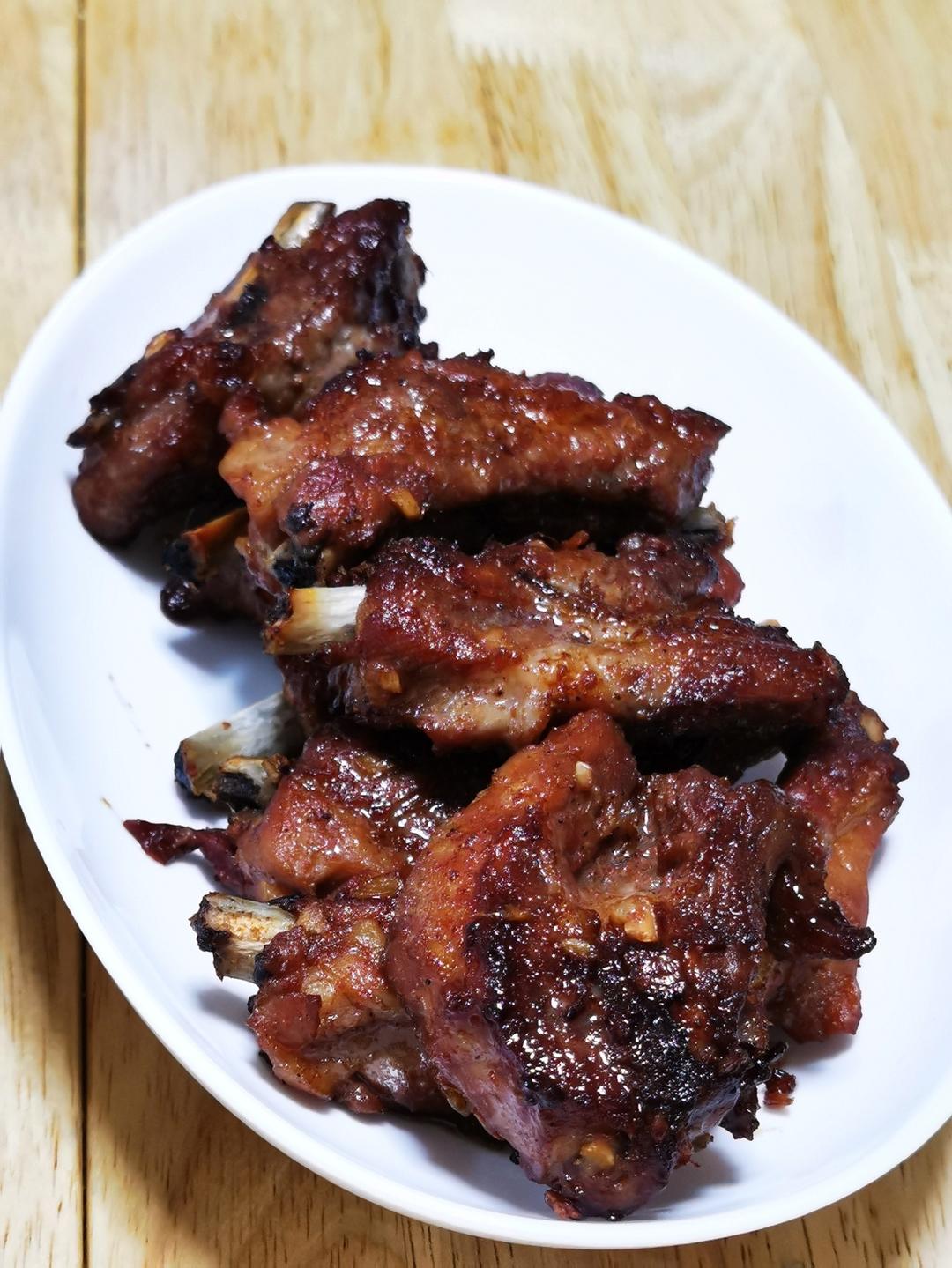 吮指南乳蒜香排骨