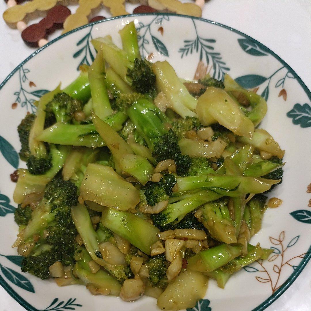 娃爱吃的清炒西兰花🥦
