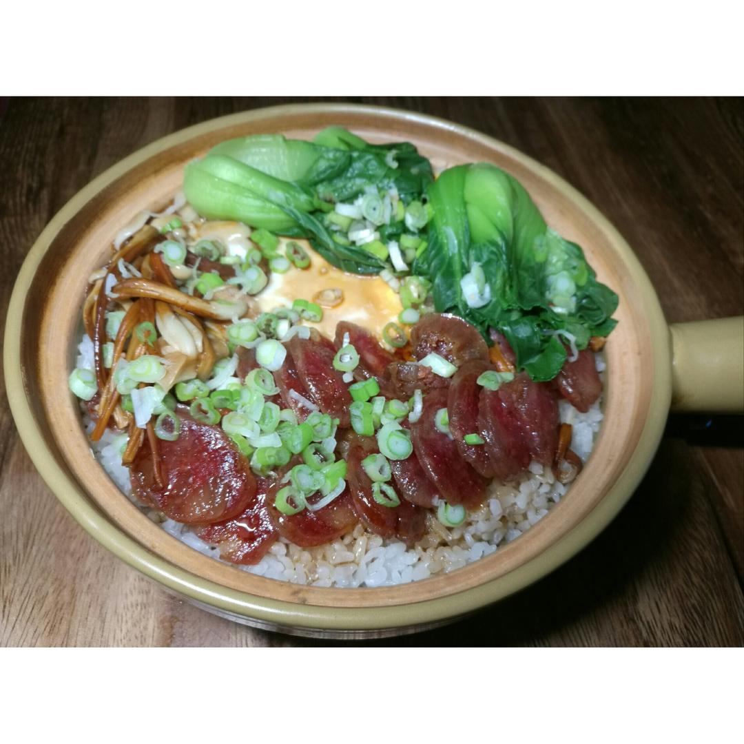 腊味煲仔饭
