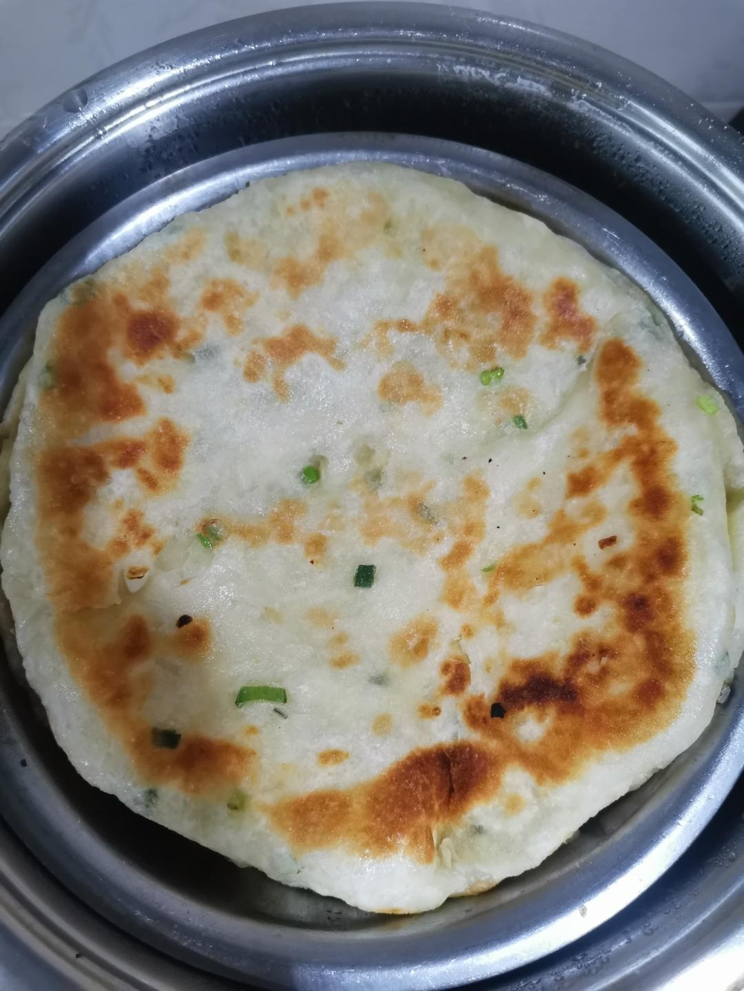 朴素的葱油饼（河南油馍）