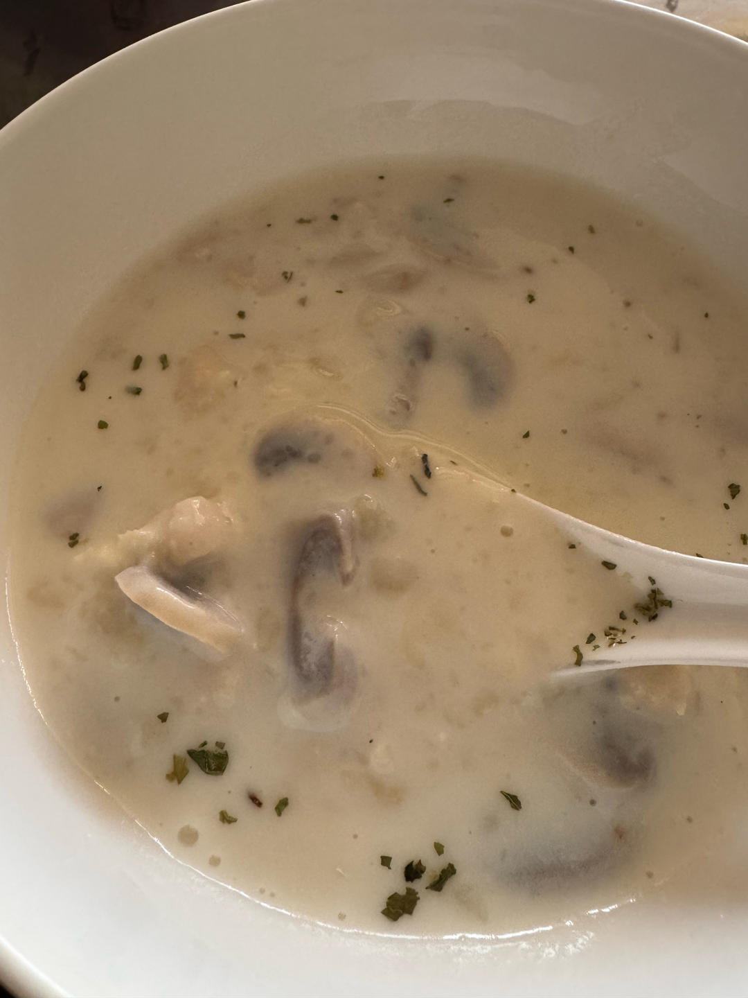 低脂奶油蘑菇汤🍄[不用黄油和奶油超简单]