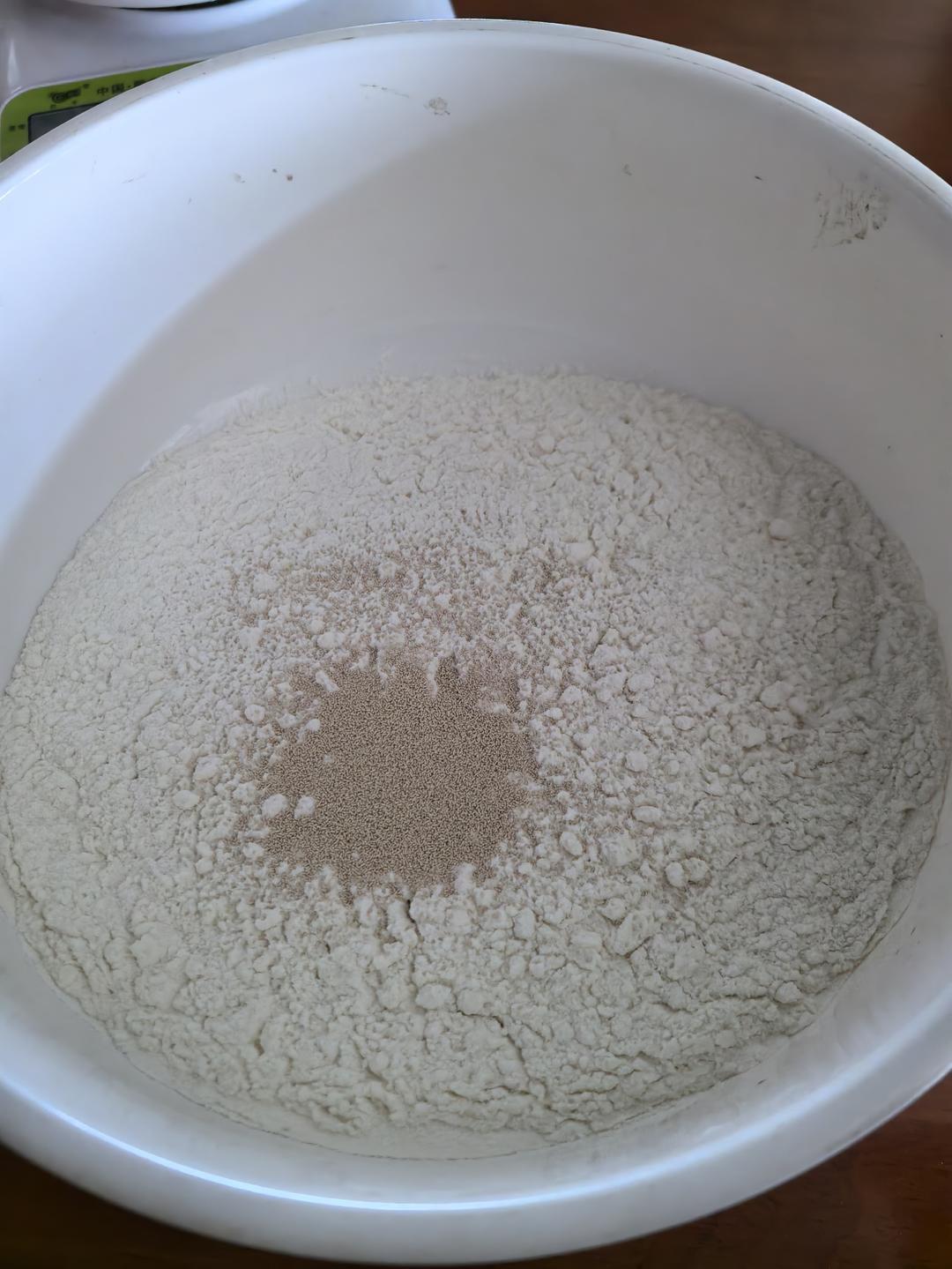 纯奶手撕吐司的做法 步骤1