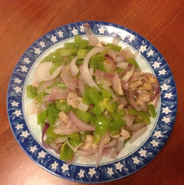 洋葱青椒肉末