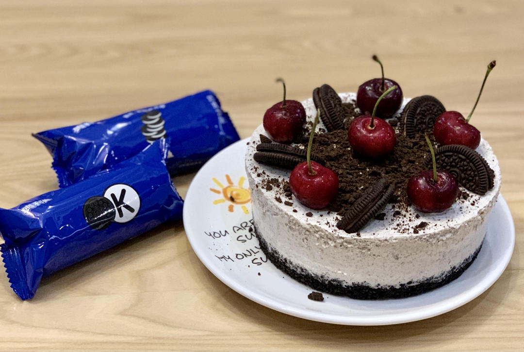 shenli做的6寸牛奶奥利奥慕斯蛋糕