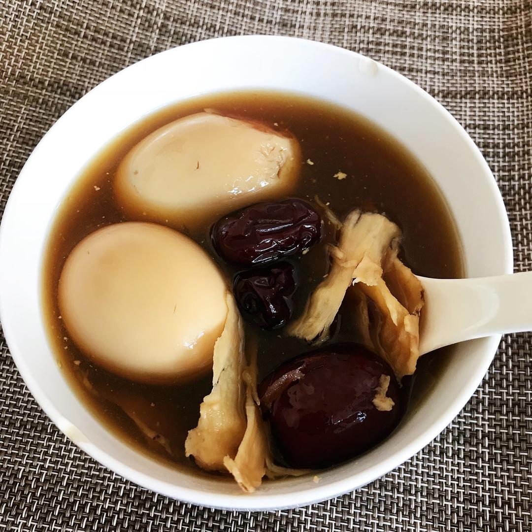 当归红枣鸡蛋