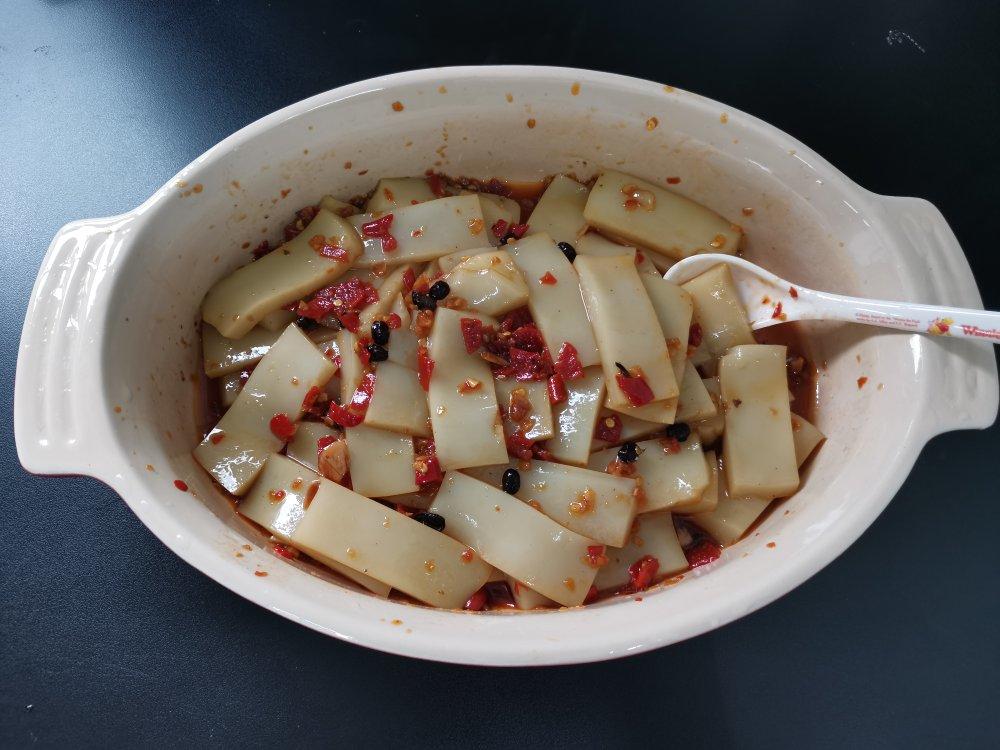 如何做洁白无异味的猪皮冻