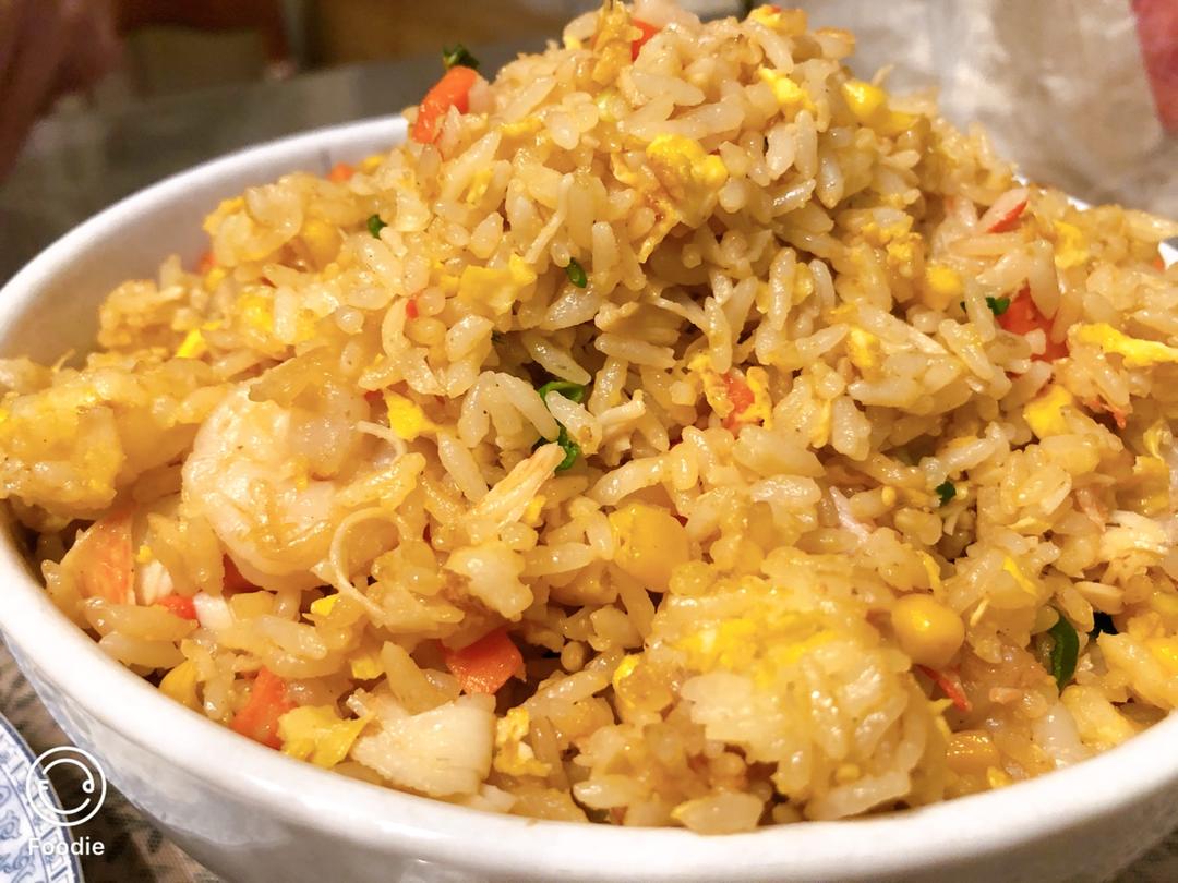 粒粒分明虾仁蛋炒饭