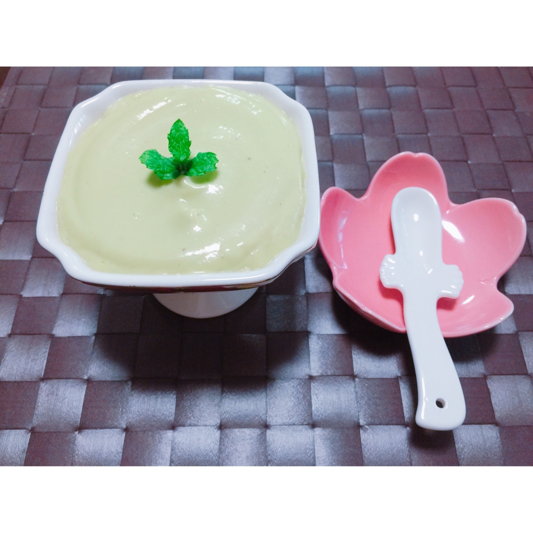 牛油果香蕉奶昔