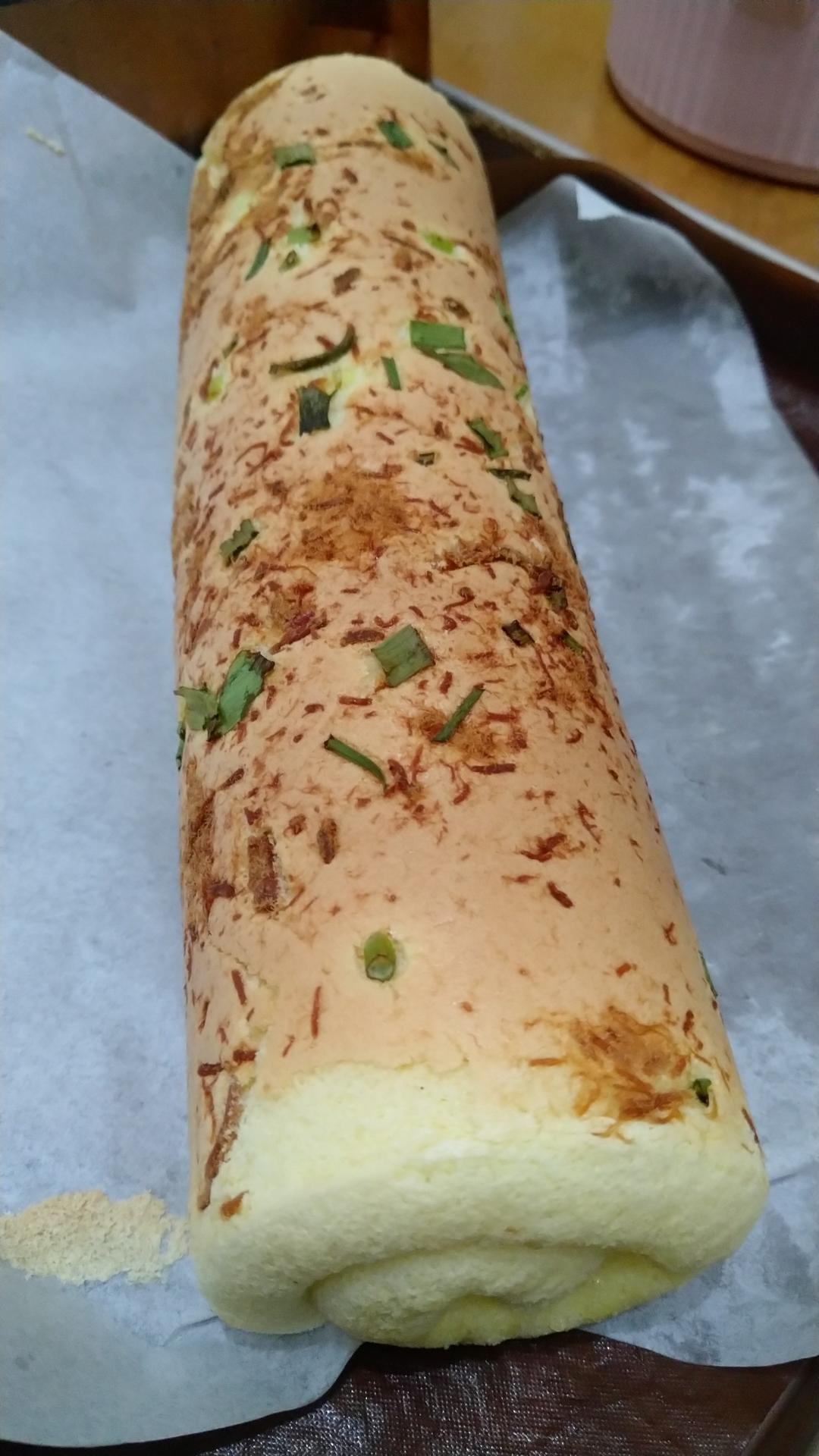 蛋糕卷这样做‼️不掉皮不开裂（小视频食谱）