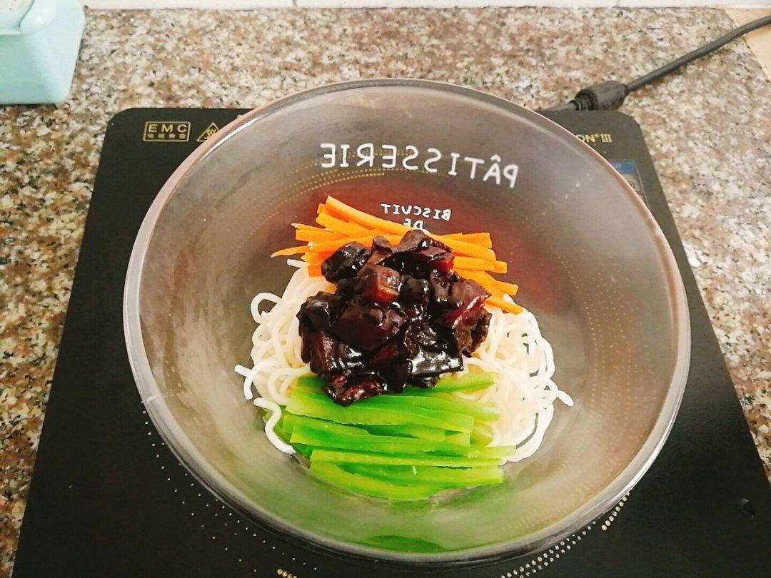 堂妈小厨——韩式炸酱面