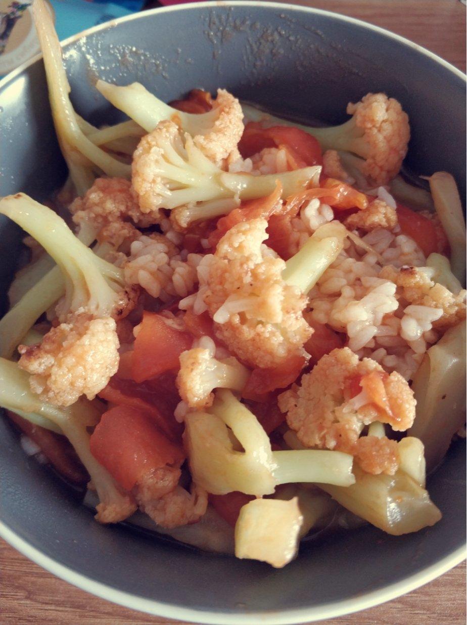 有机花菜炒西红柿