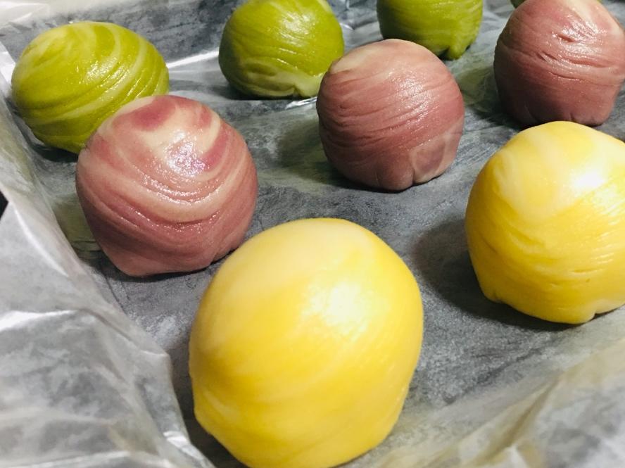 蛋黄酥~紫薯、抹茶、原味~花好月圆，中秋快乐~内附一次做六色蛋黄酥方法~