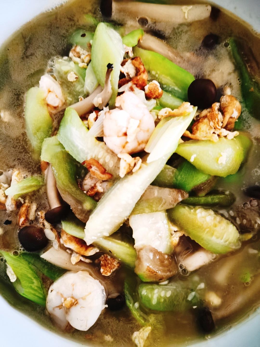 丝瓜虾滑粉丝汤