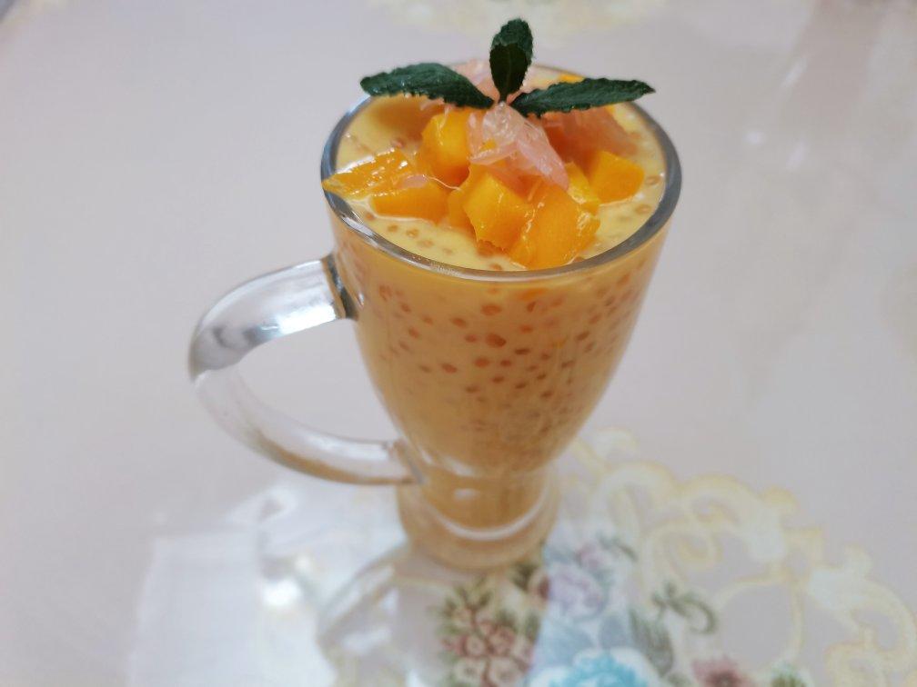 港式甜品——杨枝甘露(芒果西米露)附芒果花切法