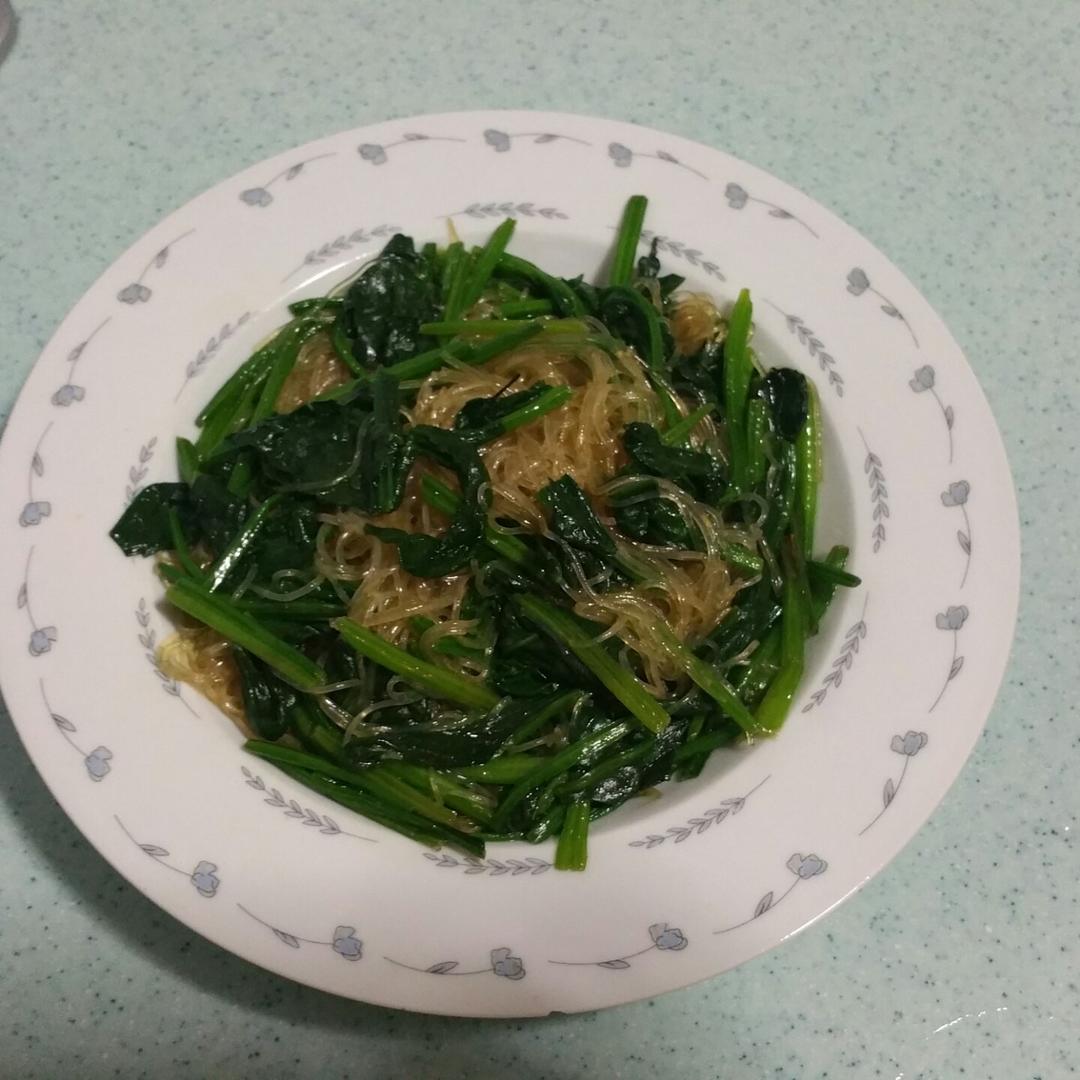 菠菜炒粉丝