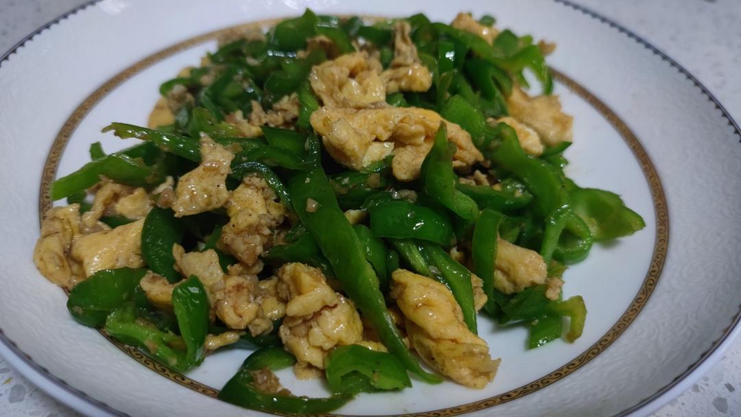 下饭经典快手菜之尖椒炒鸡蛋的秘诀