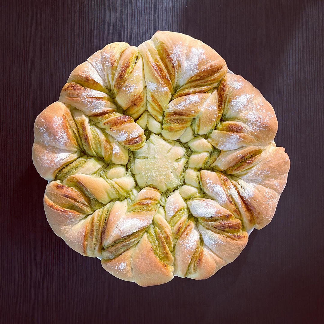 【小高姐】蒜香浓郁 造型优美 不用揉出手膜的面包