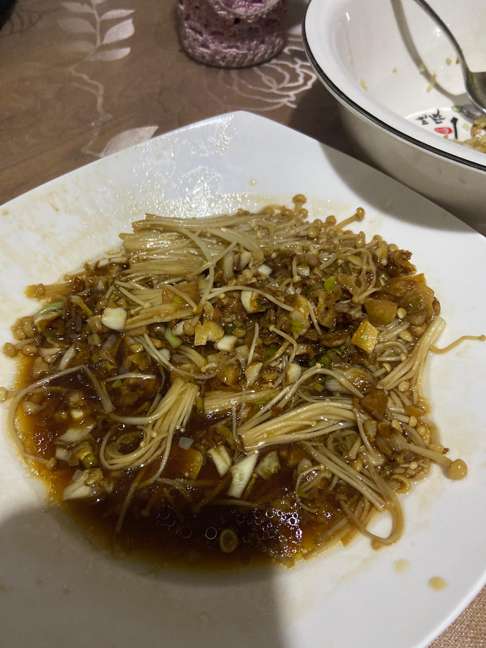 超级下饭的蒜蓉金针菇！好吃到爆