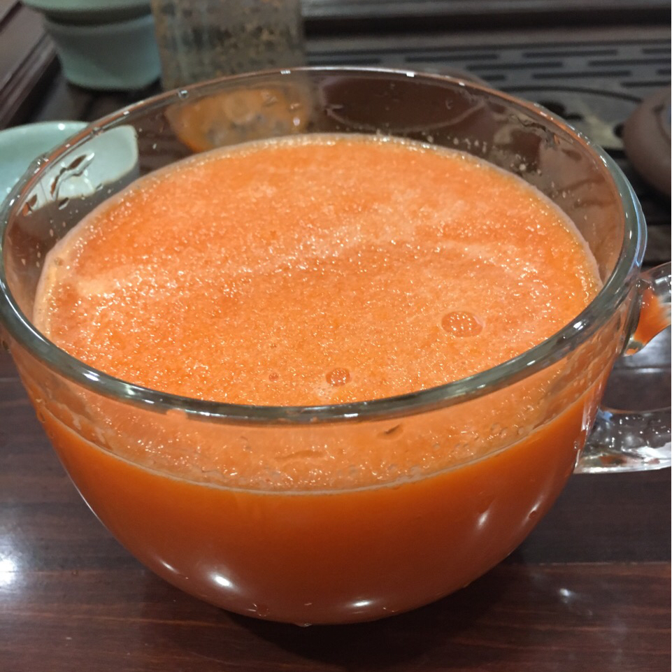 三思啦做的鲜榨胡萝卜汁