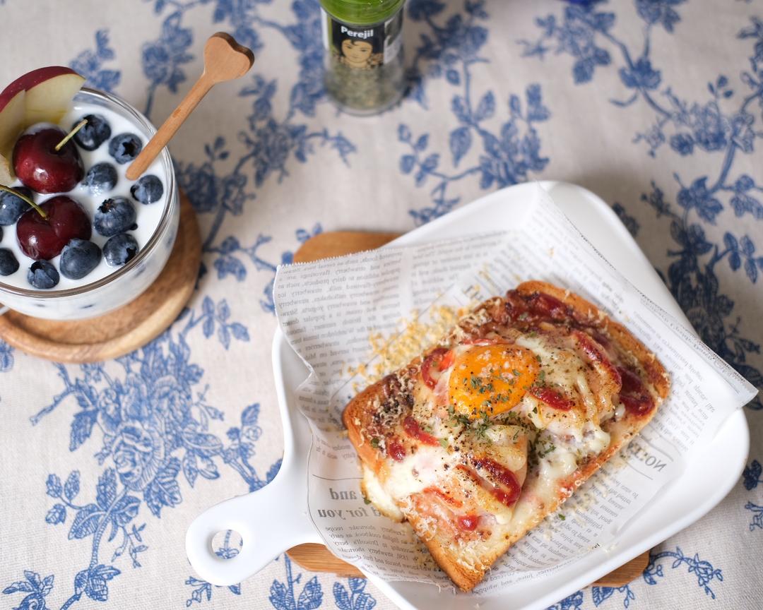 Brunch 虾仁鸡蛋芝士烤吐司