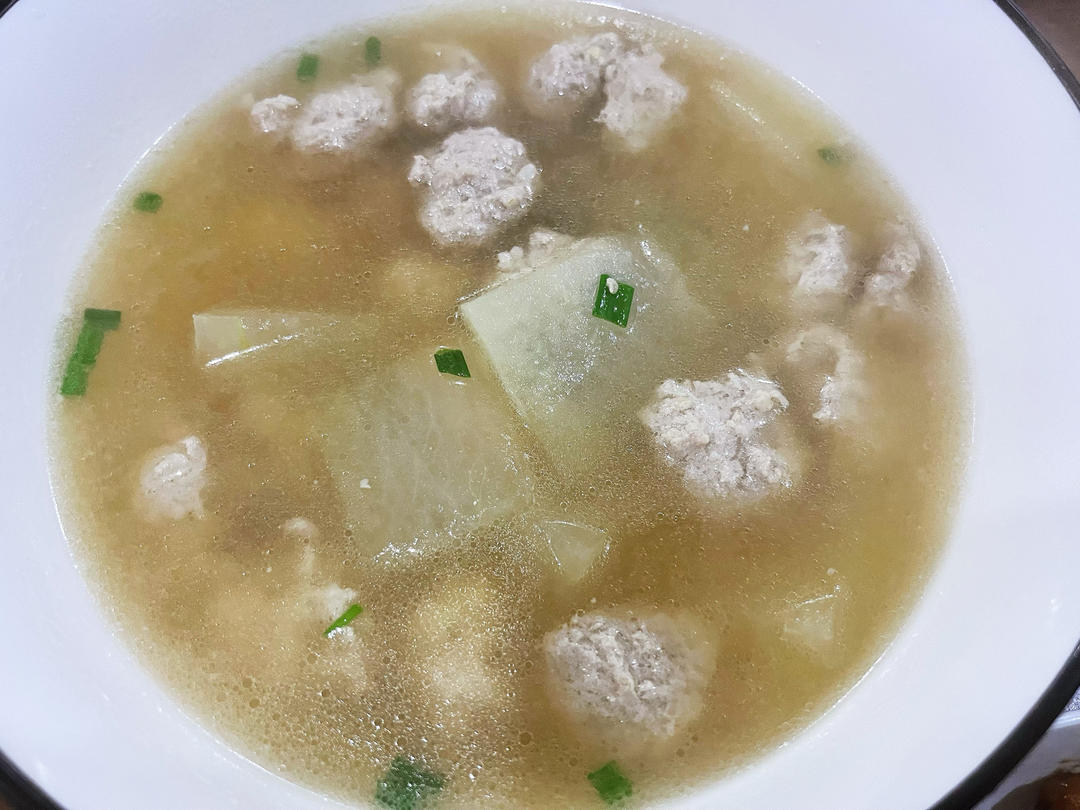 巨鲜美的冬瓜丸子汤