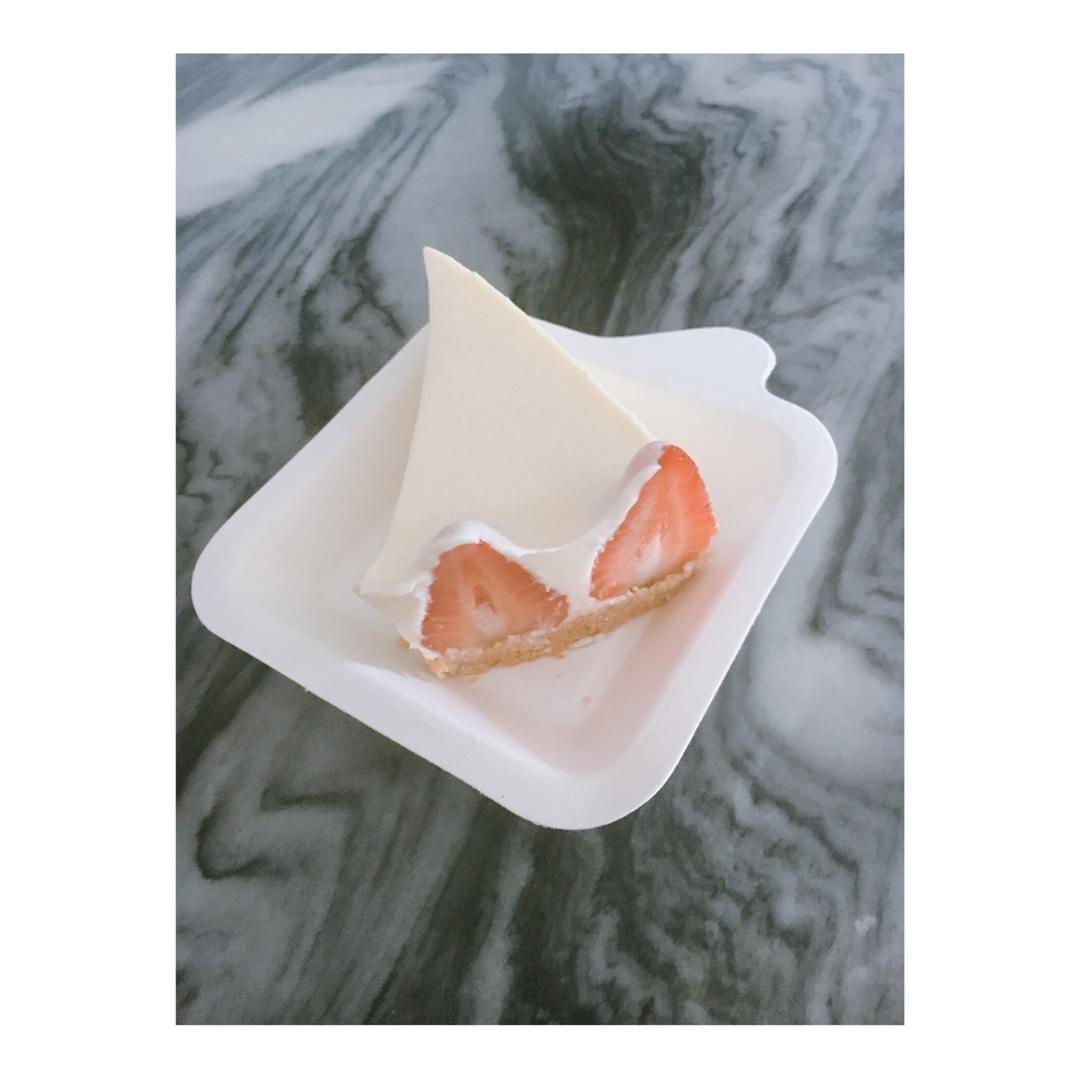 无烤箱版草莓芝士蛋糕