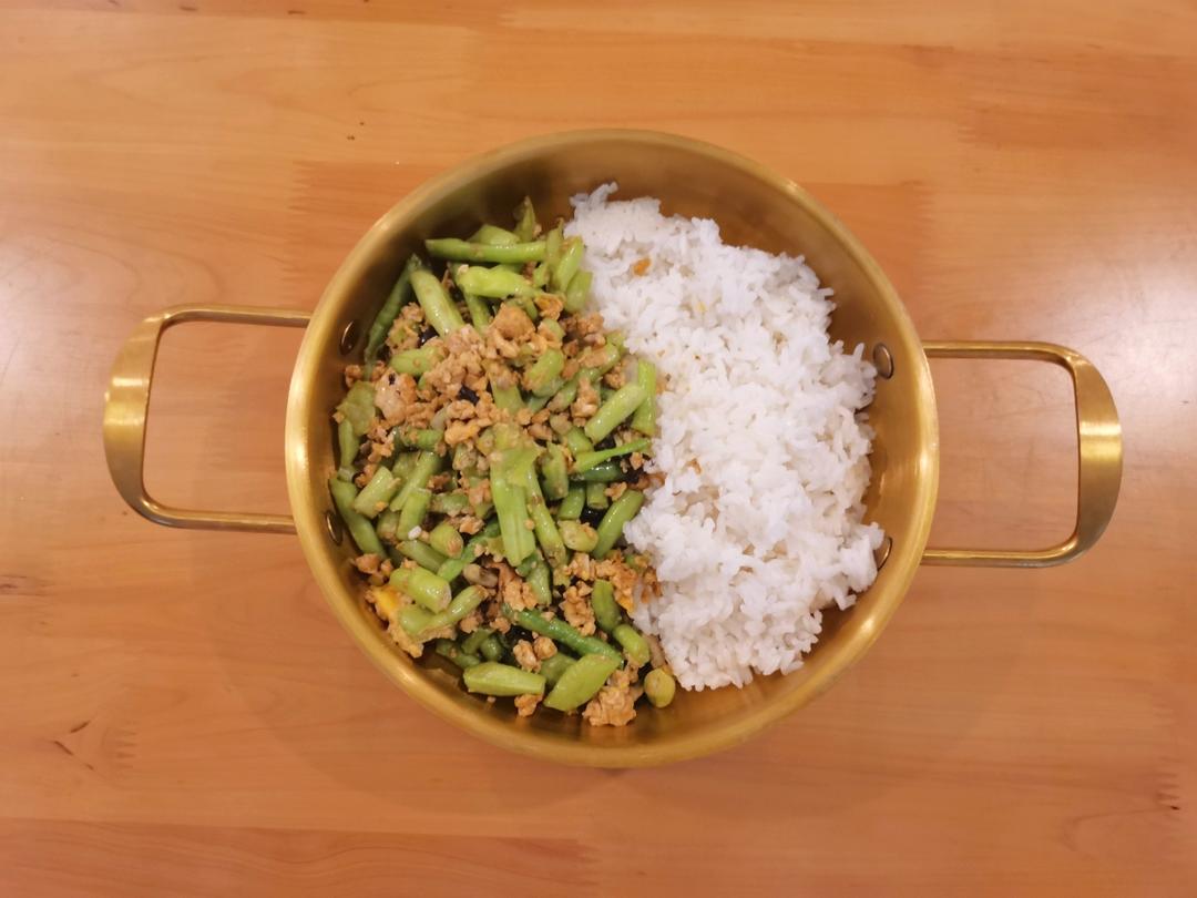 一个人也要认真吃饭