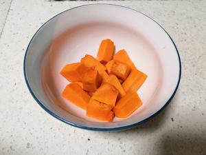 20分钟给你一碗金黄的养胃早餐南瓜🎃小米粥（懒人焖烧杯）（一人）的做法 步骤1