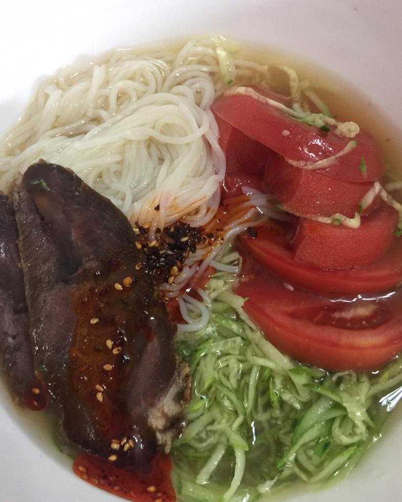 超简单的酸辣凉拌面