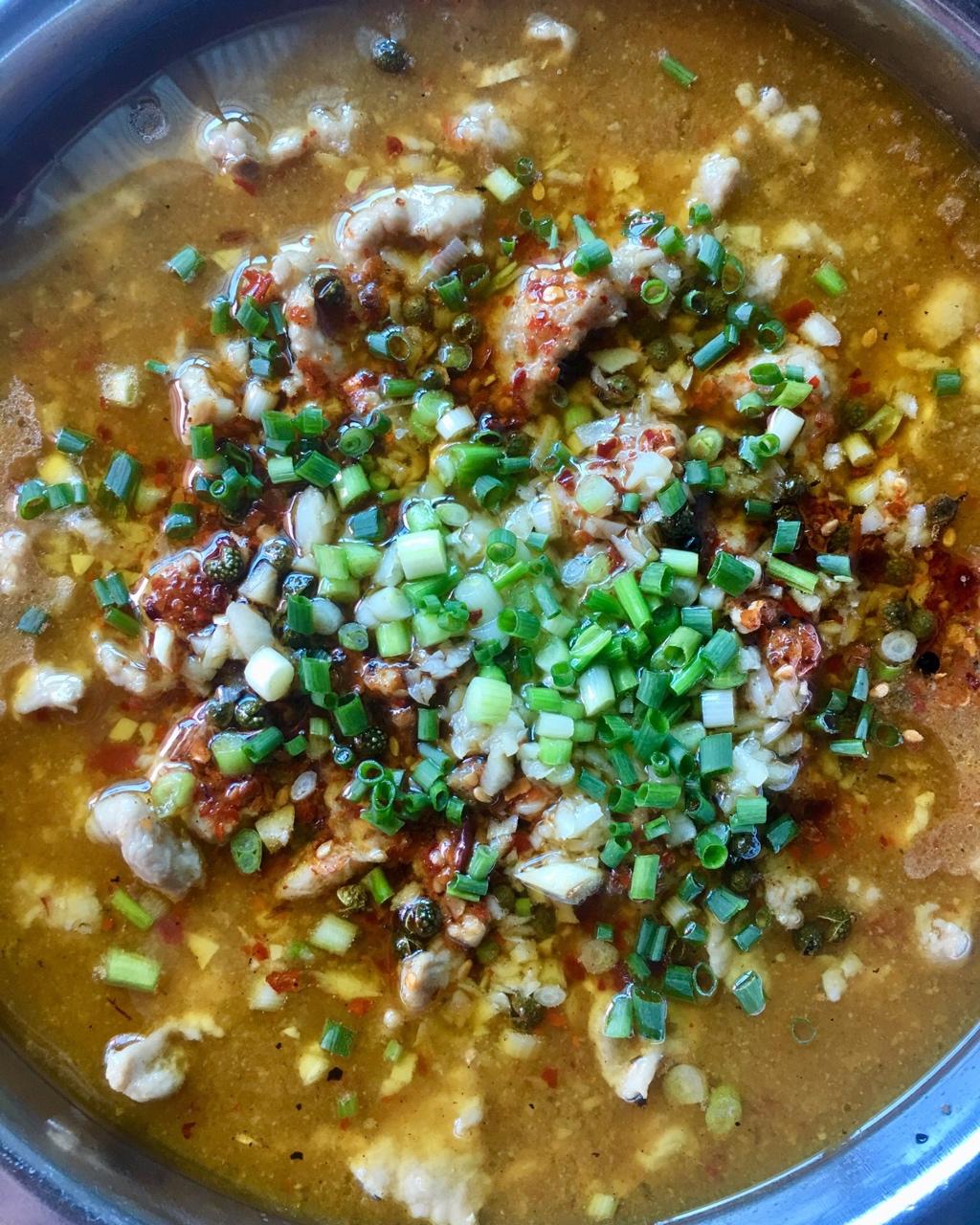 厨师长教你：“水煮肉片”的正宗做法，这味道真的很四川