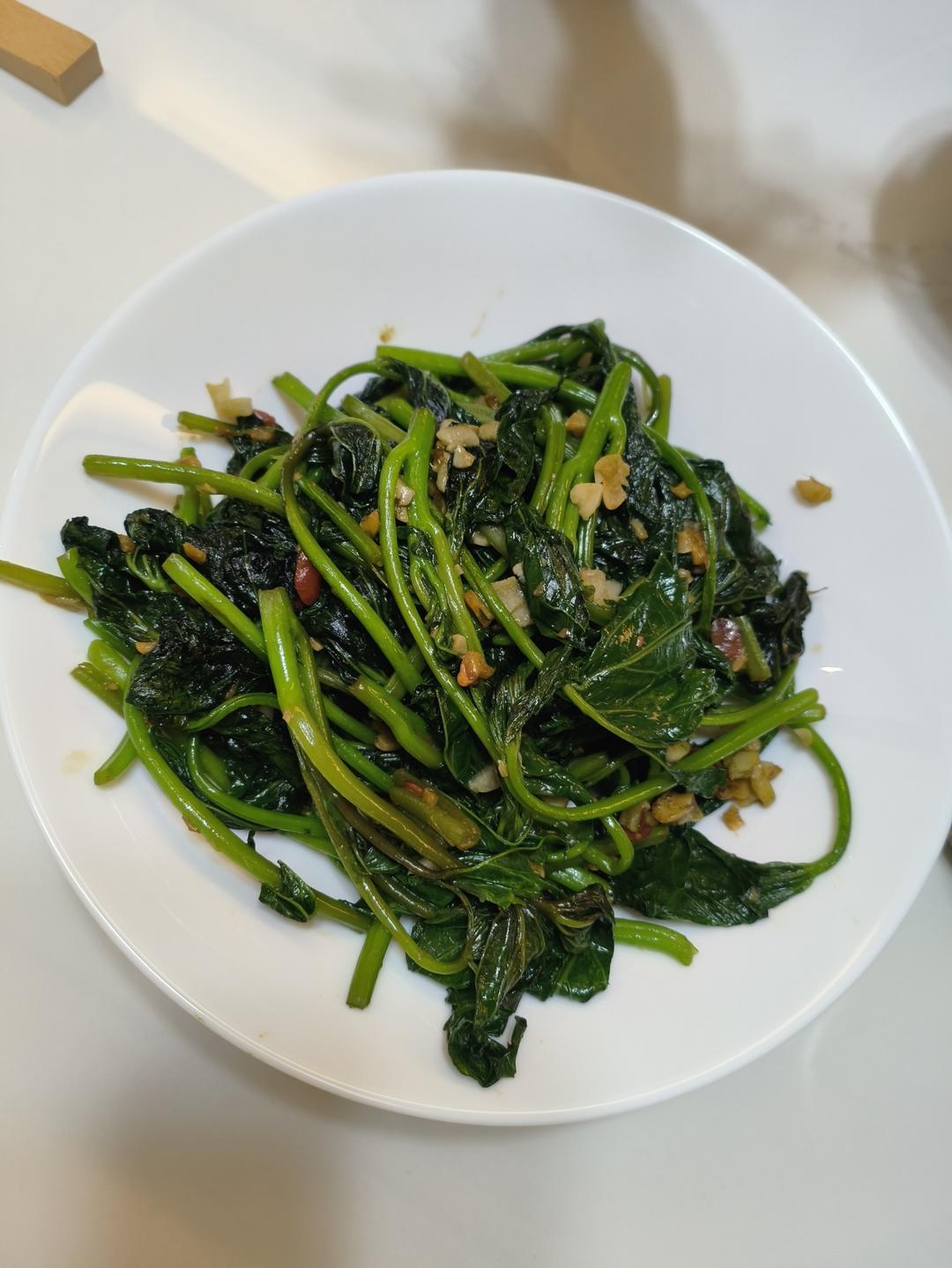 潮汕做法的番薯叶真的很好吃！