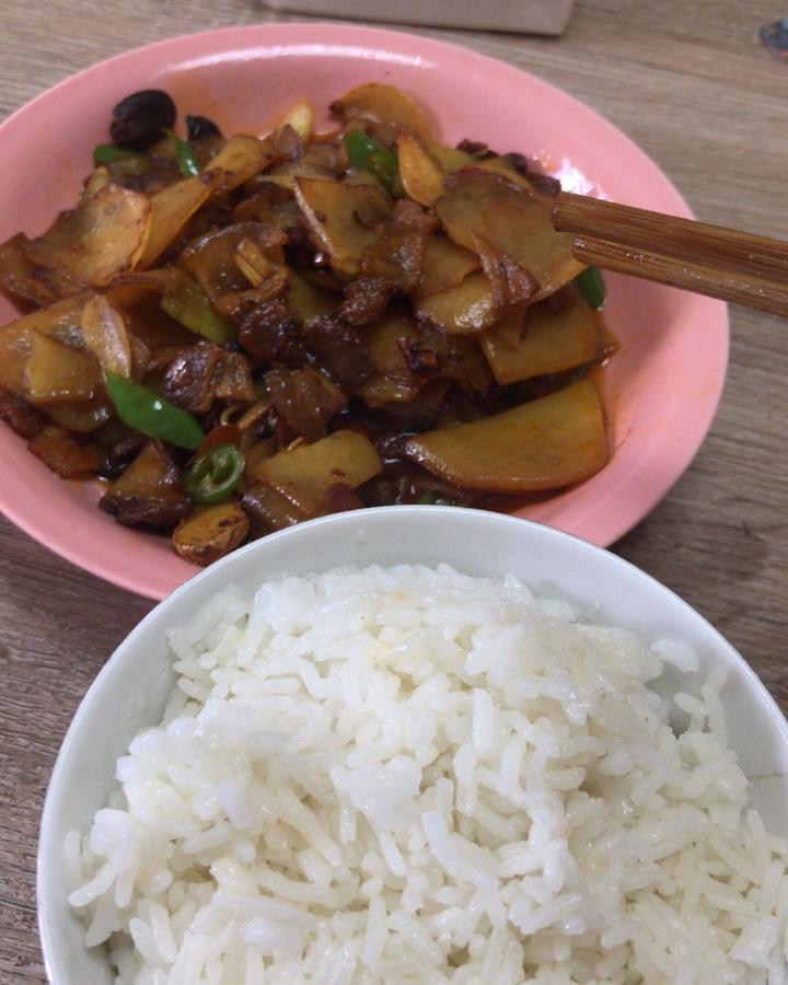 土豆回锅肉