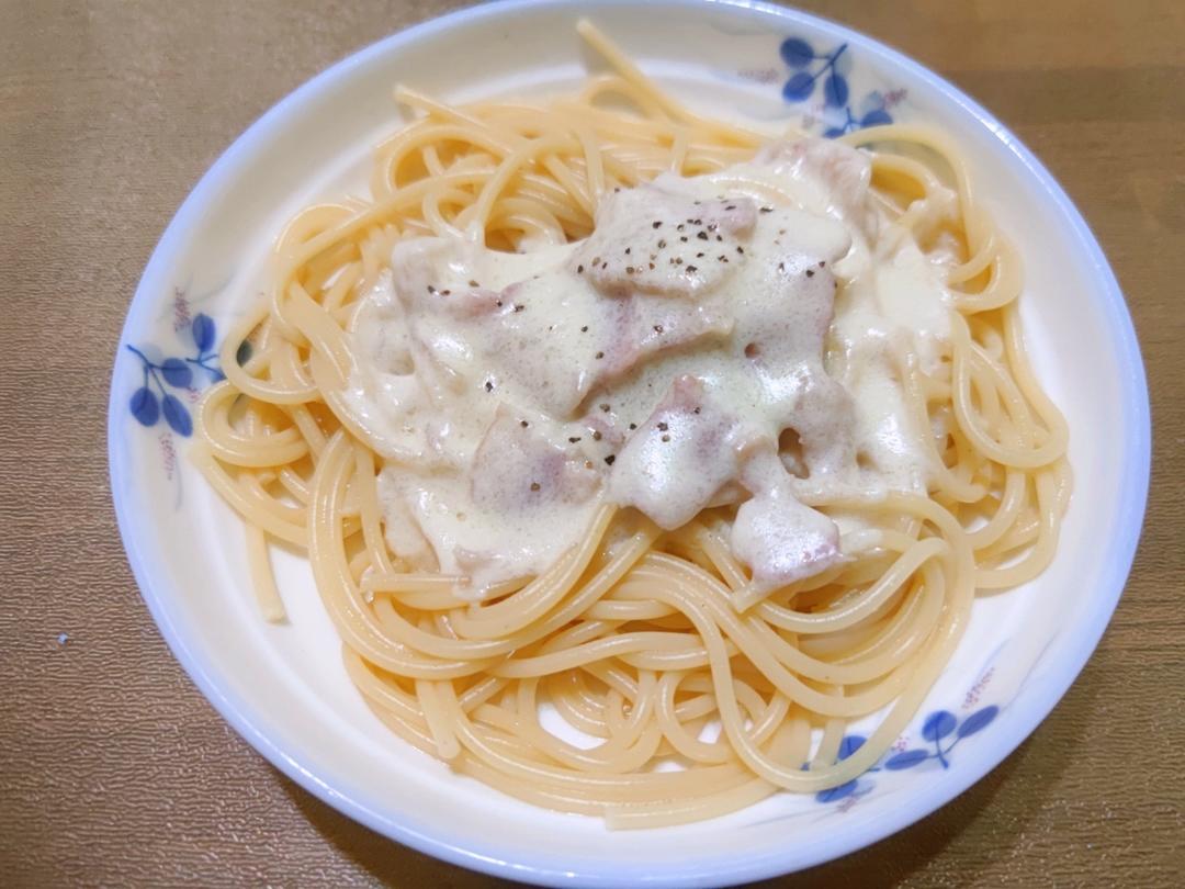 用牛奶也可以做奶油培根意面