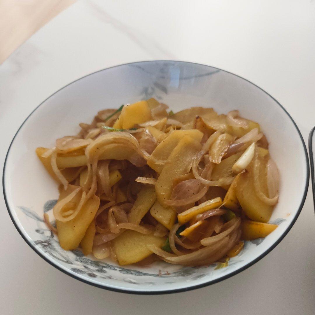 香喷喷的洋葱土豆片